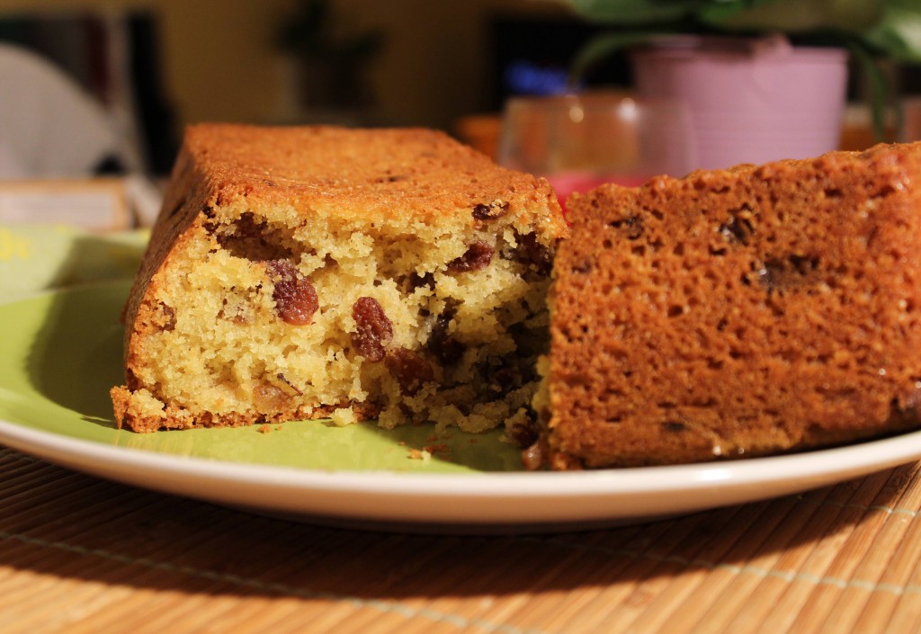 Cake aux raisins et amandes 2