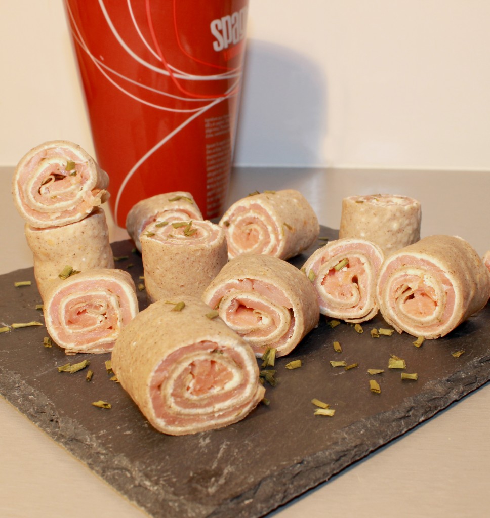 Roulés de crêpes au saumon fumé 