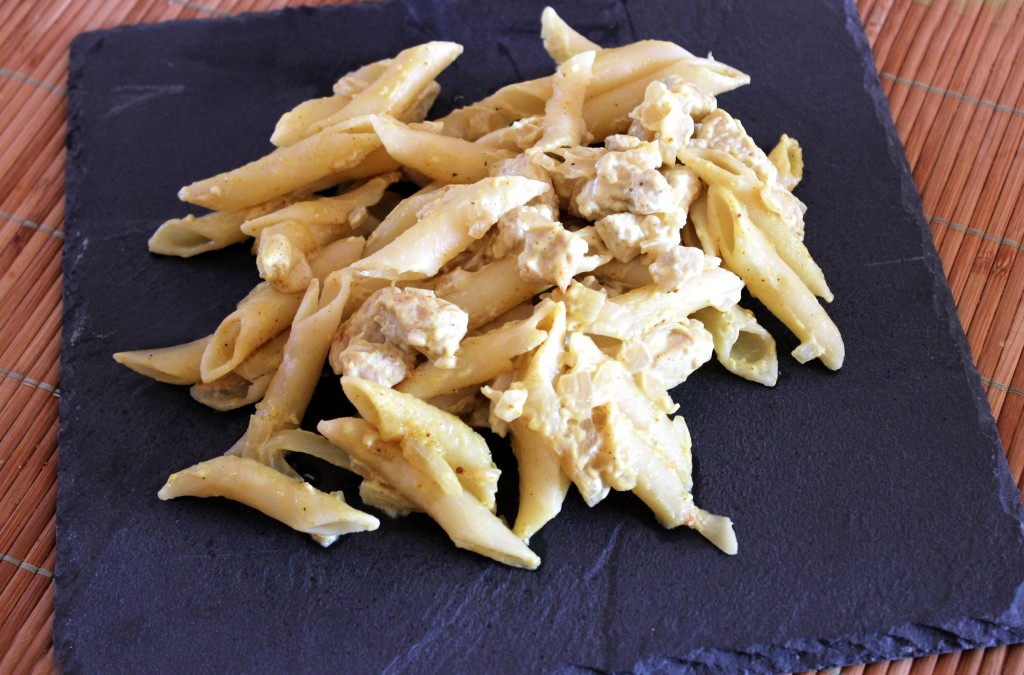 Macaronis à la dinde et sauce curry