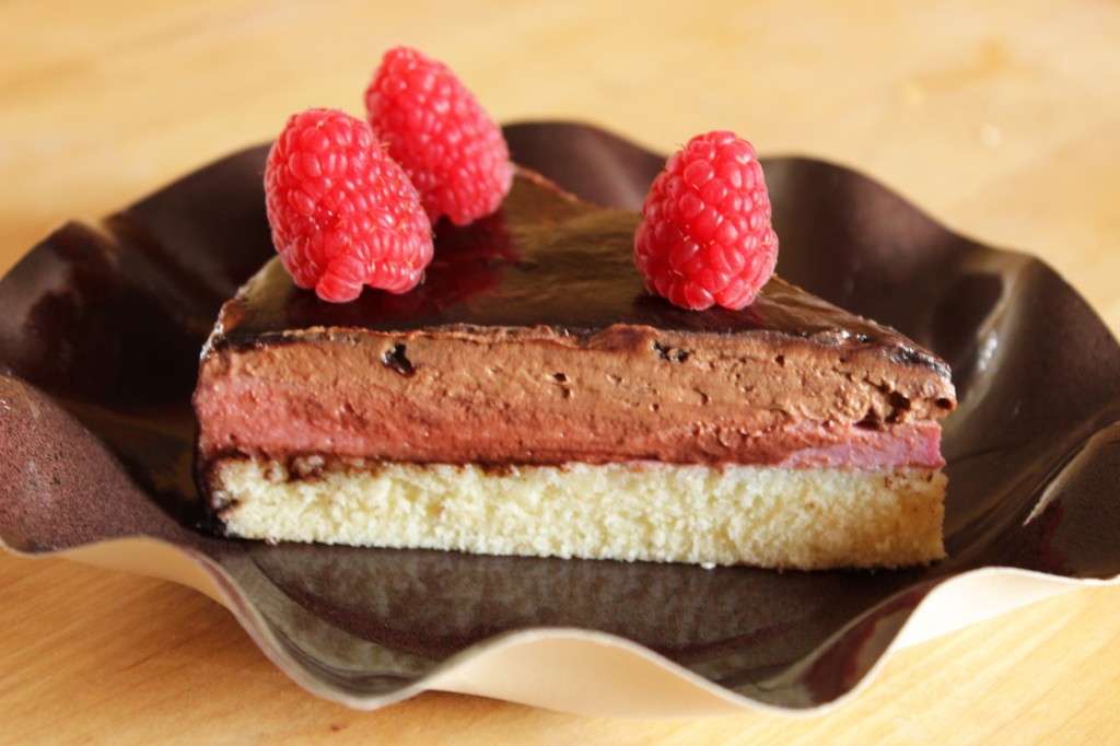Entremet bavarois chocolat framboise violette