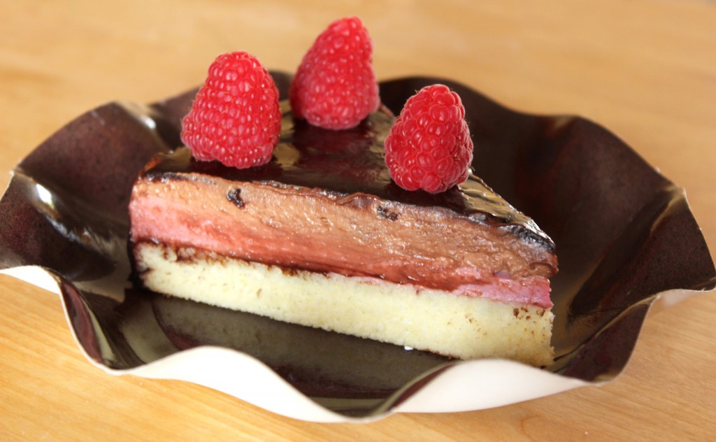 Entremet bavarois chocolat framboise violette 2