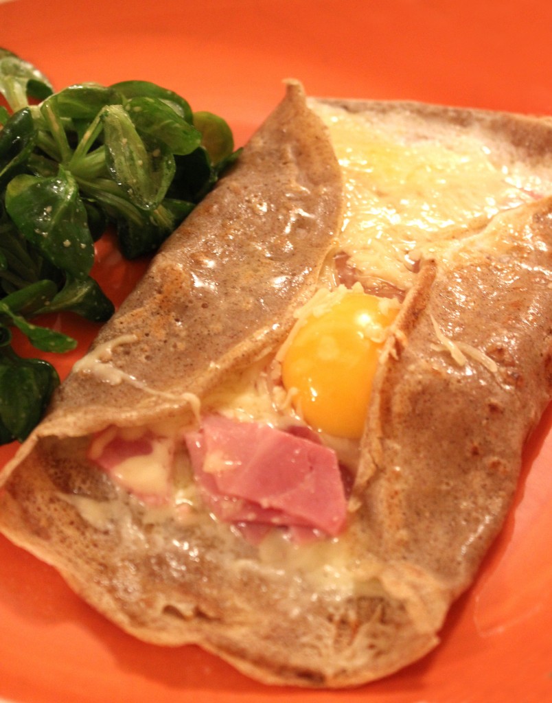 Galette-bretonne-jambon-fromage-oeuf2