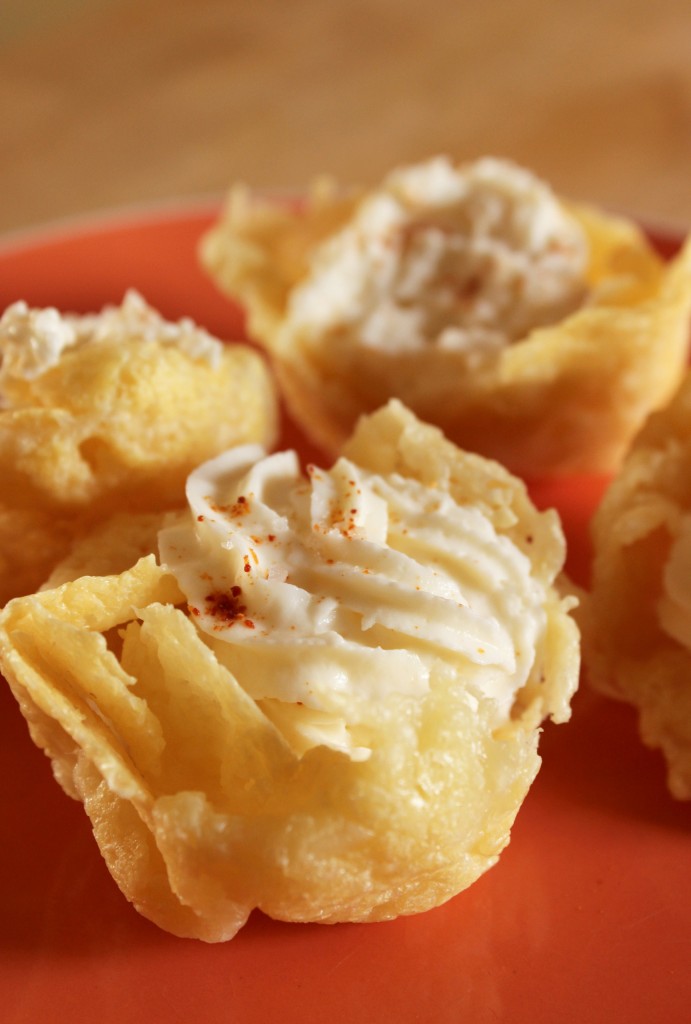 Panier-de-parmesan-et-chantilly-au-parmesan-piment-d'espelette