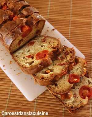 Cake salé aux tomates cerises et fromage frais