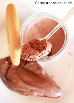 Mousse au chocolat au jus de pois chiche (vegan)